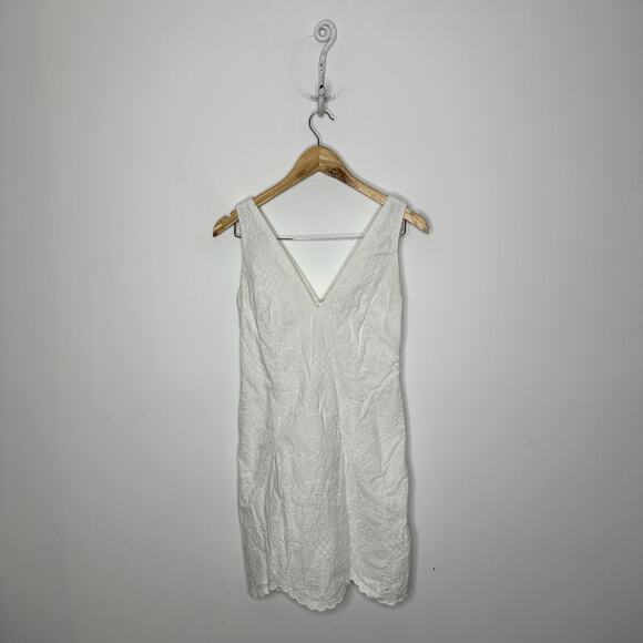 Lilly Pulitzer V neck Eyelet Lace shift Dress WHITE 92392 scalloped women's 2 - Picture 3 of 9